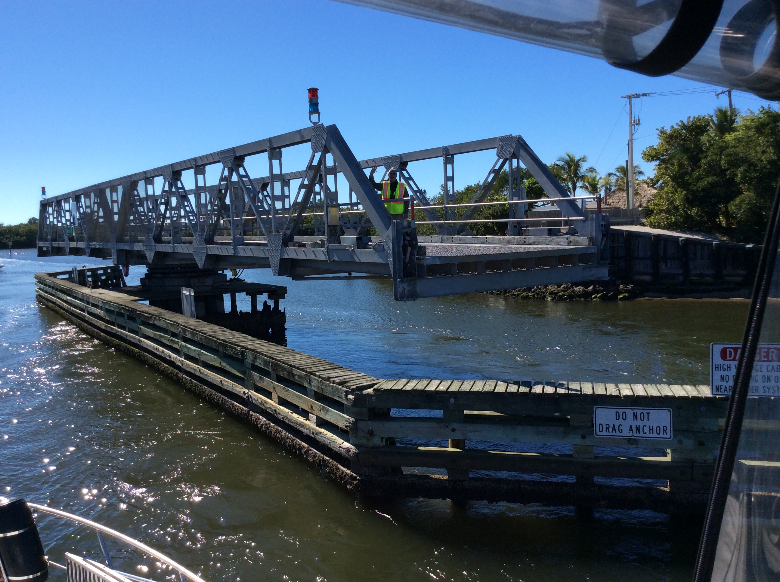 c08a5505-b74c-456a-be37-81b1b9f9aaf6